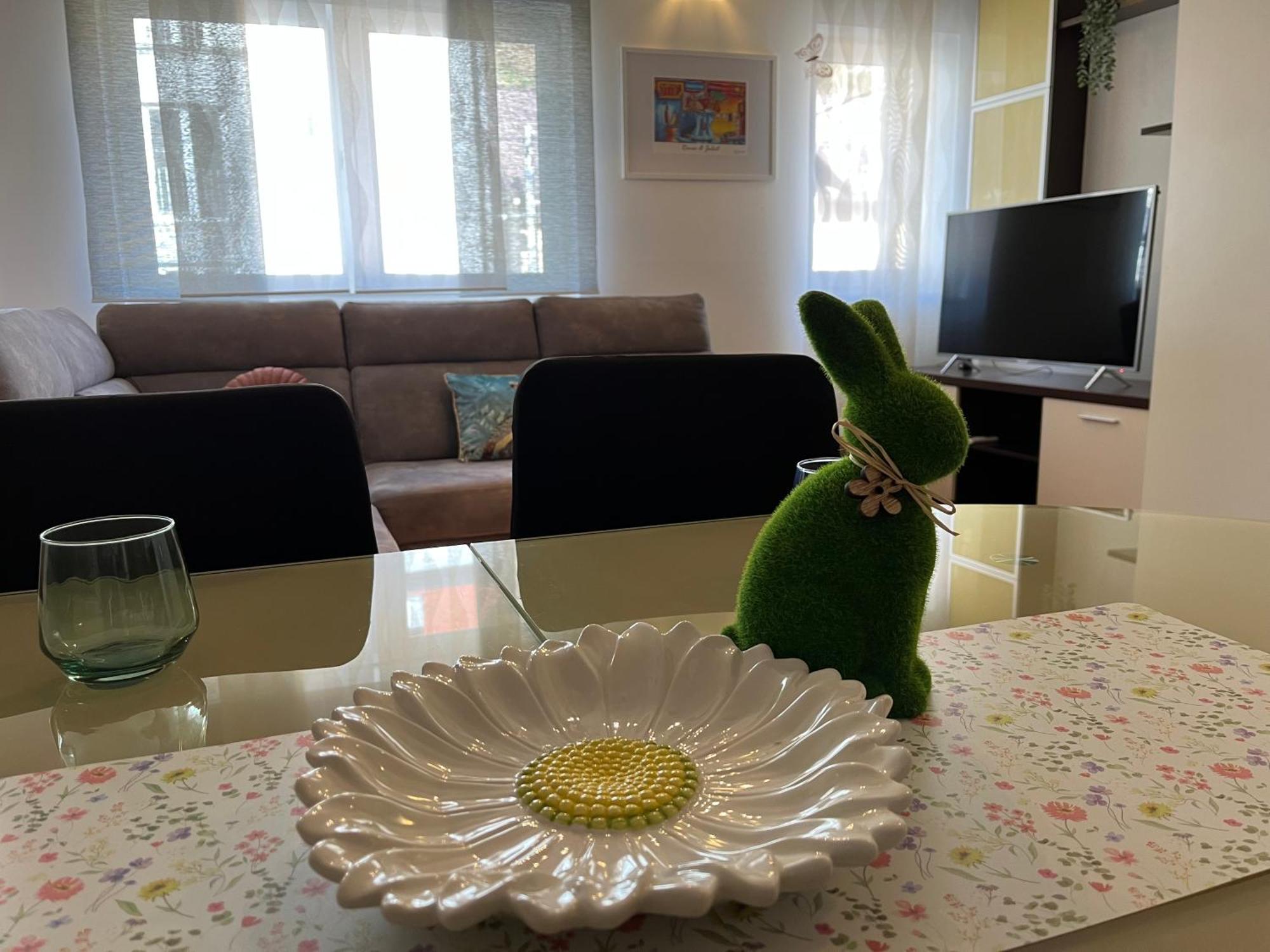 De Lux Maria * Zagreb